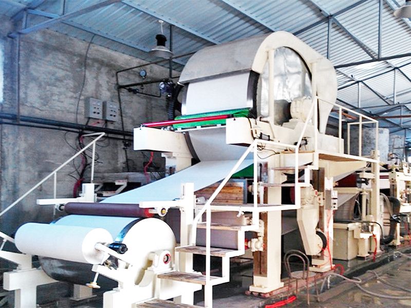 衛(wèi)生造紙機